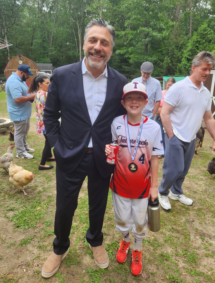 HeatherMc7Maga's tweet photo. My son was thrilled not only to get MVP for pitching in the Playoff game, but to get to have his picture taken with our next Governor @BillSpadea. This is why our family has been working to get the Marine elected. God, family and Country are his priorities. #SpadeaforGovernor https://t.co/jTCZKYksEV