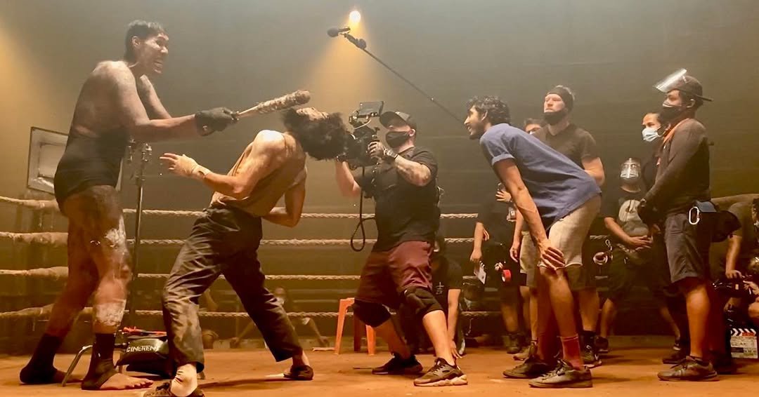 ♻️ REPOST <a href="/sharonedp/">sharon meir</a> 

🐵🐵🐵

🇪🇸 "Encontré esta increíble foto de hace 5 largos años. Vuelvo a la carga con este mono loco".

🇬🇧 "Found this amazing photo from 5 long years ago. I am back in the saddle with this crazy monkey".

#DevPatel #DevPatelSpain #DevPatelFan #MonkeyMan