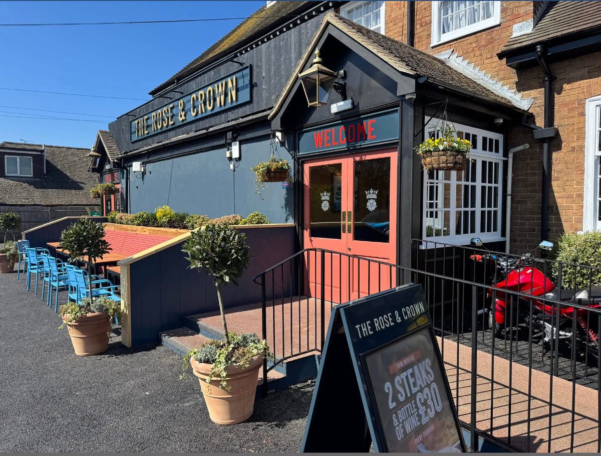 🚨 New sponsor Alert 🚨 

We are pleased to announce that The Rose &amp; Crown Bexhill will be sponsoring the club for the forthcoming 25/26 football season.

We at the club would like to express our thanks for the generous support that will help the club immensely #Sidley #Bexhill