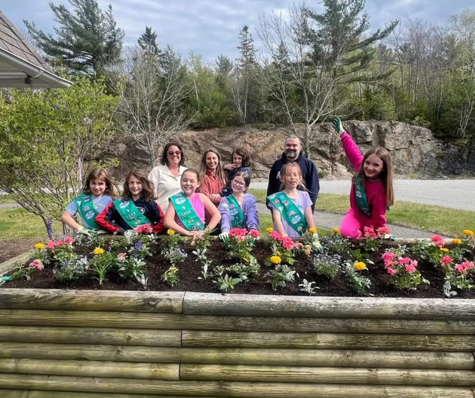 Girl Scouts (@girlscouts) on Twitter photo Troop 1315 used their cookie proceeds to bring joy to a local retirement village—planting a beautiful memorial garden for the second year in a row! 💐☀️ The flowers aren’t the only things growing—so are the smiles. 💚 #GirlScoutsGiveBack <a href="/GirlScoutsofME/">Girl Scouts of Maine</a> Troop 1315 used their cookie proceeds to bring joy to a local retirement village—planting a beautiful memorial garden for the second year in a row! 💐☀️ The flowers aren’t the only things growing—so are the smiles. 💚 #GirlScoutsGiveBack <a href="/GirlScoutsofME/">Girl Scouts of Maine</a>