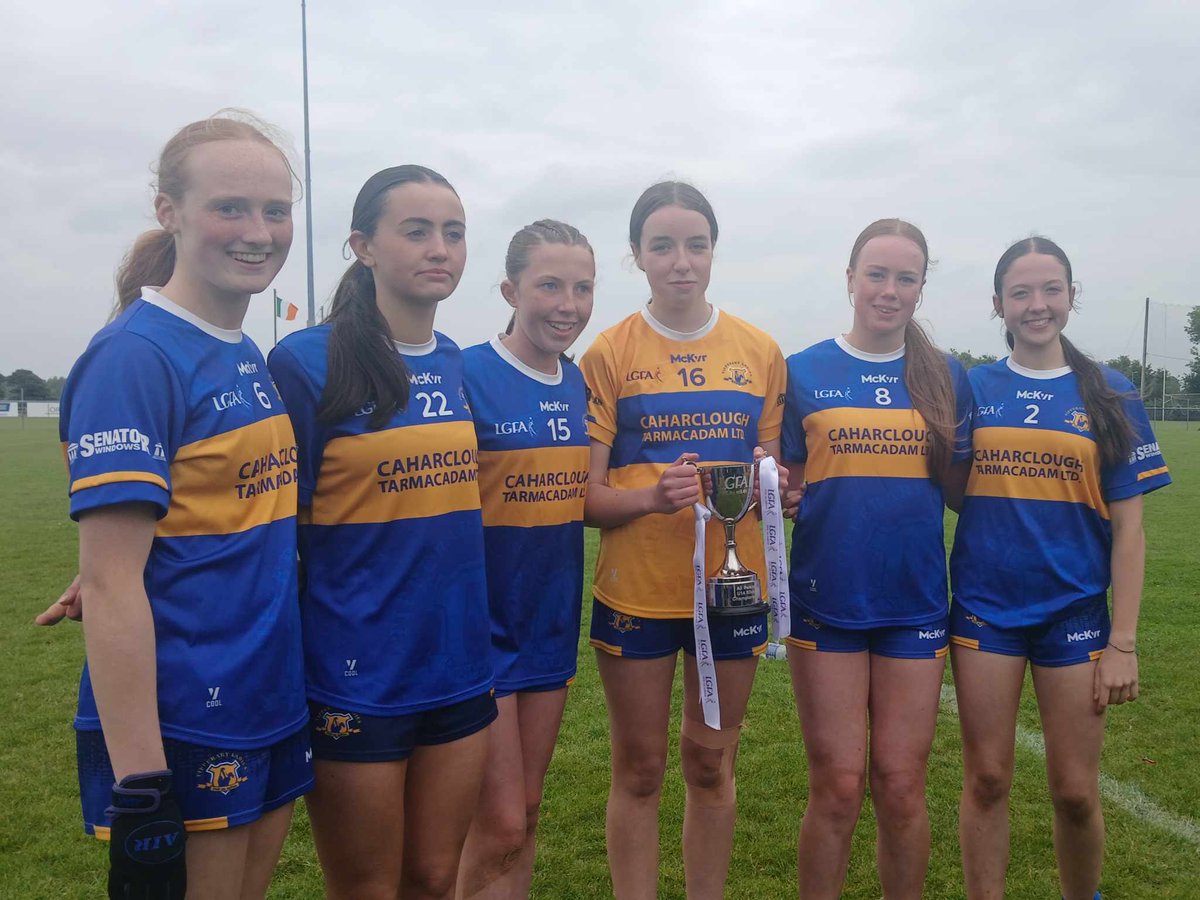 ColáisteDúnIascaigh (@colduniascaigh) on Twitter photo All Ireland Champions 🏆
The <a href="/ColDunIascaigh/">ColáisteDúnIascaigh</a> Girls had a great win against Cavan in The All Ireland Silver Final today in Kinnegad.
Well done to Meabh, Niamh H, Sinéad, Niamh F, Gemma Mai & Aoife 👏
<a href="/TipperaryETB/">Tipperary Education and Training Board</a> All Ireland Champions 🏆
The <a href="/ColDunIascaigh/">ColáisteDúnIascaigh</a> Girls had a great win against Cavan in The All Ireland Silver Final today in Kinnegad.
Well done to Meabh, Niamh H, Sinéad, Niamh F, Gemma Mai & Aoife 👏
<a href="/TipperaryETB/">Tipperary Education and Training Board</a>
