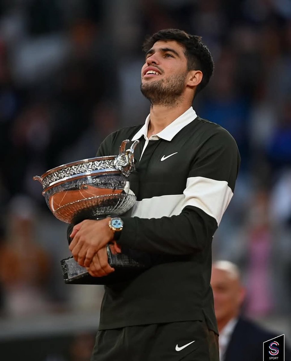 Çarzade (@carzade1) on Twitter photo Roger Federer, Rafael Nadal ve Novak Djokovic'i seyredemeyen nesil için 3 efsanenin birleşimi yeni bir efsane var.  🏆 Carlos Alcaraz, oynadığı tüm Grand Slam finallerinde galip geldi. (5/5) Roger Federer, Rafael Nadal ve Novak Djokovic'i seyredemeyen nesil için 3 efsanenin birleşimi yeni bir efsane var.  🏆 Carlos Alcaraz, oynadığı tüm Grand Slam finallerinde galip geldi. (5/5)