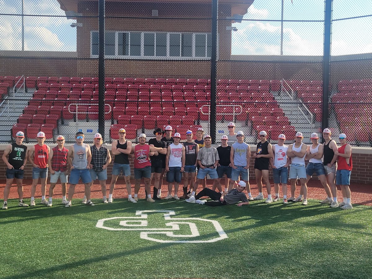 Hard to put into words what these guys mean to the program. Never easy to end a season, but the accomplishments of this team are impressive. 
27-5 (13-1)
DAC champs
Sectional Champs

Photo Credit: Annual sectional jorts BP session.