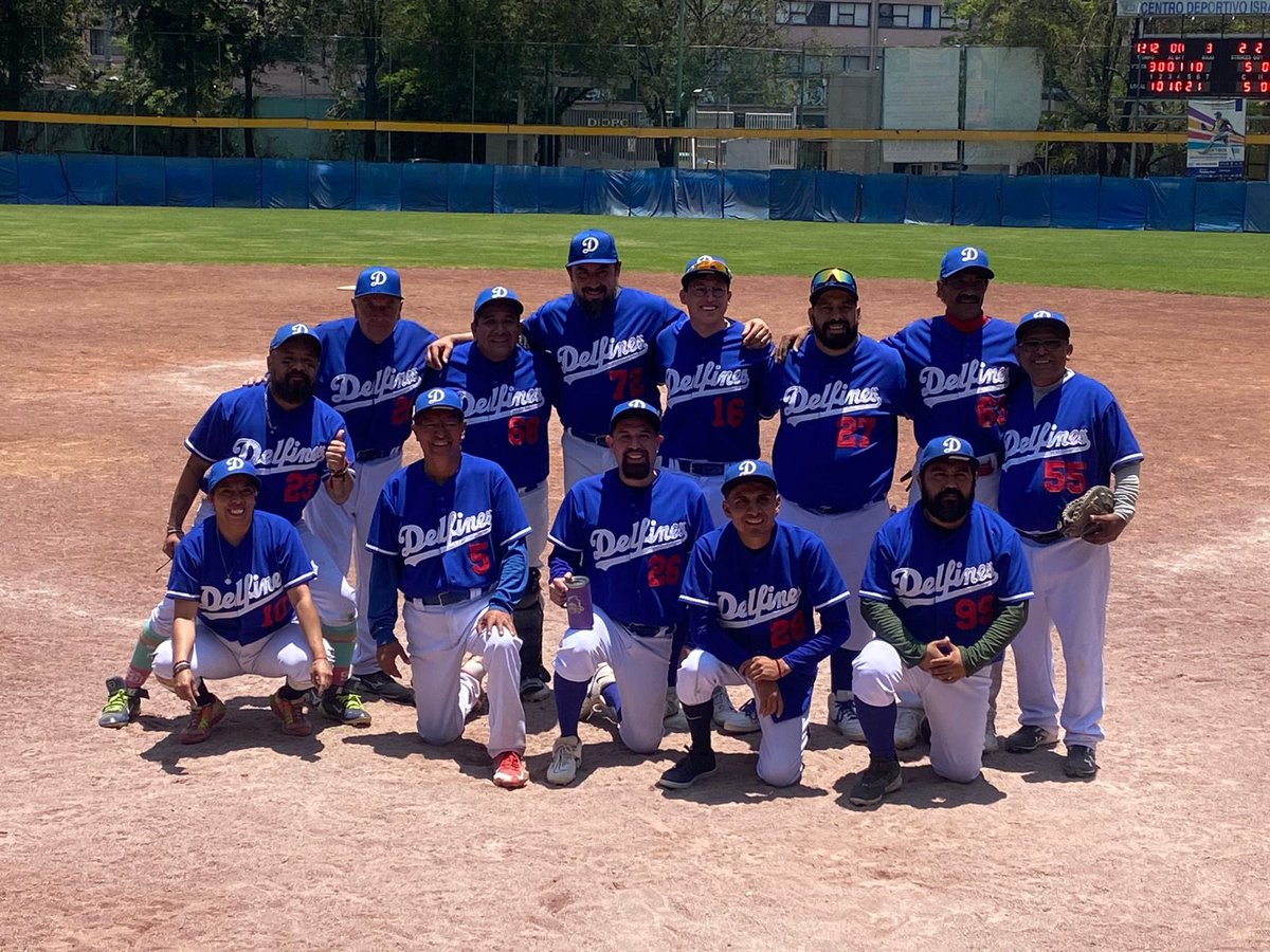 Dominguito beisbolero con los Delfines del Carmen  #LaCasaDelBeisbol