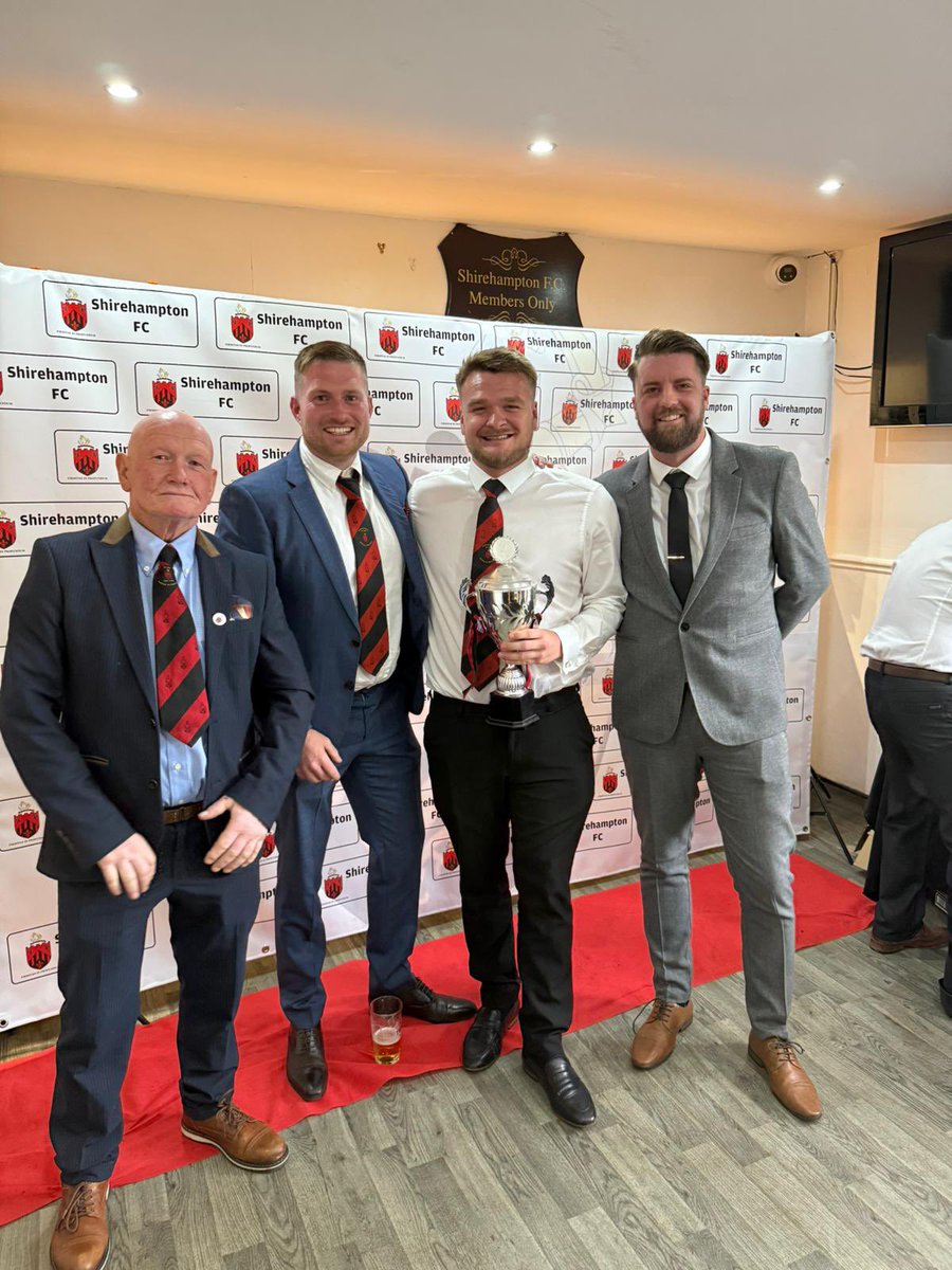 Reserves

Players player <a href="/_SamHardingg/">Sam</a> 
Managers player <a href="/JaySpicerr/">Jay Spicer</a> 

🔴☠️