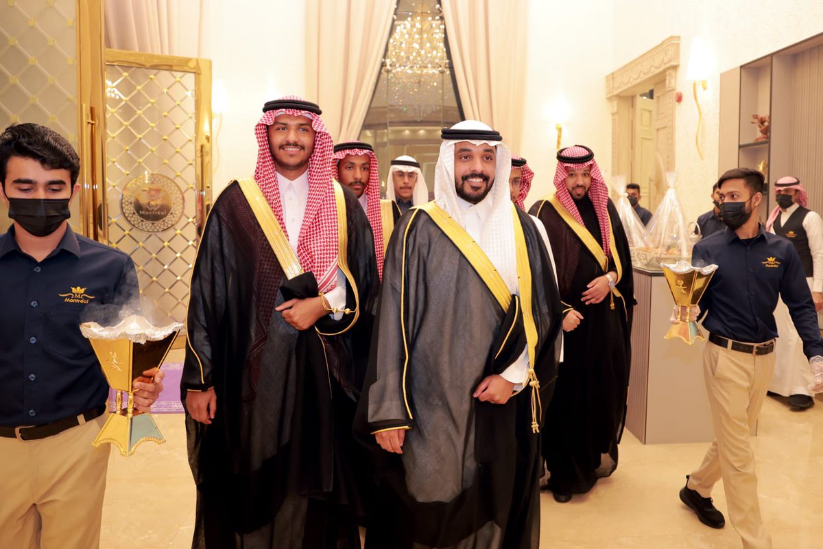 jelaifyfamily's tweet photo. أفراح الجليفي والمالكي

نبارك لابن العم: فهد بن إبراهيم بن عبدالرحمن بن عبدالعزيز زواجه من كريمة الشيخ/ محمد بن عوض العاصمي المالكي رحمه الله.

ومرفق لقطات تجمع العريس مع أهله وأهل العروس.
بارك الله لهما، وبارك عليهما، وجمع بينهما في خير. https://t.co/fSIewIBJO0