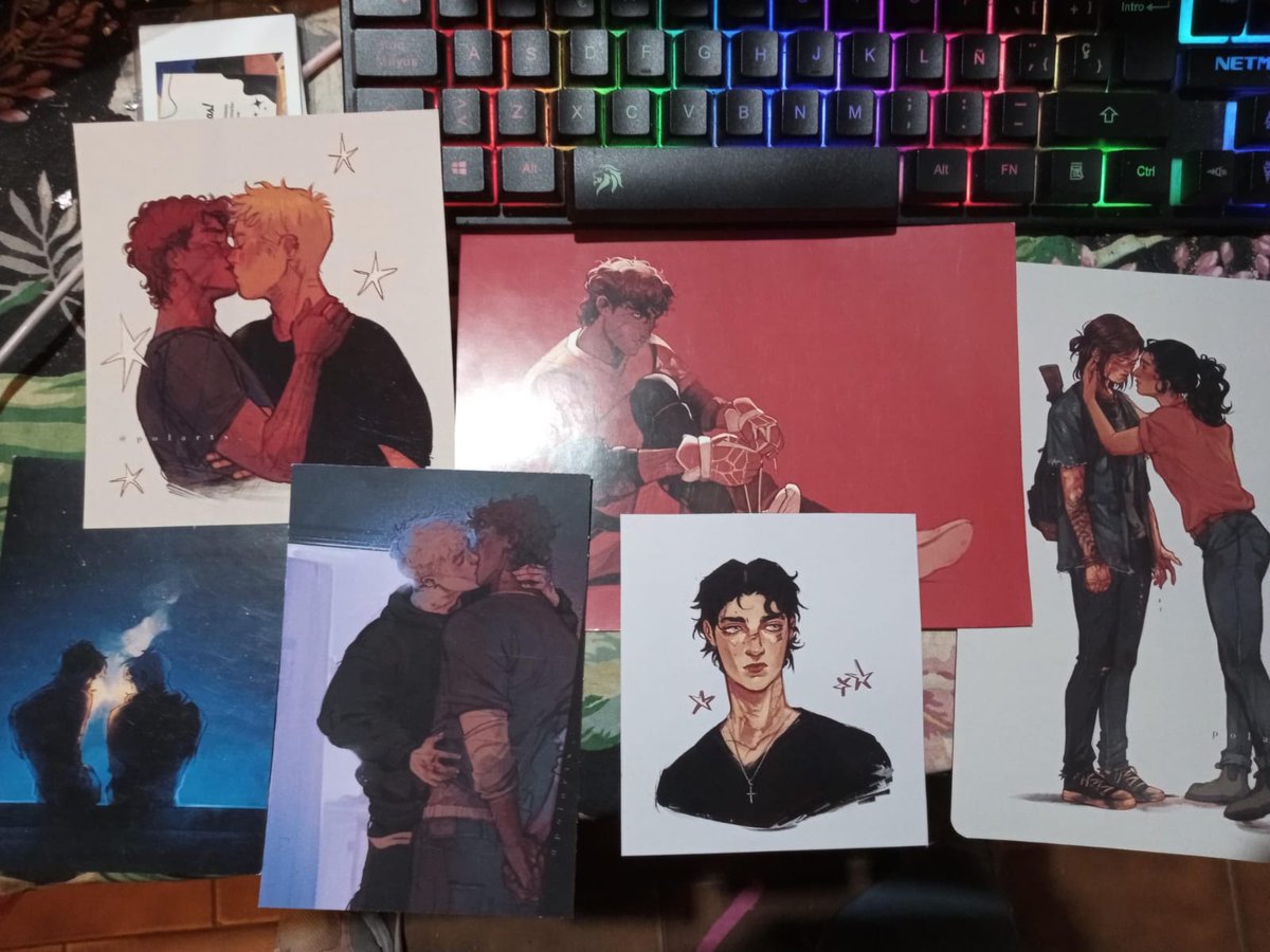 Soy el ser humano más feliz del mundo gracias <a href="/SoftUniverseD/">noe | reading trc</a>  por dejarme ese Jean sino iba a desmoronarme públicamente 

el arte de <a href="/polarts_/">po</a> es todo lo que está bien 🧡🧡