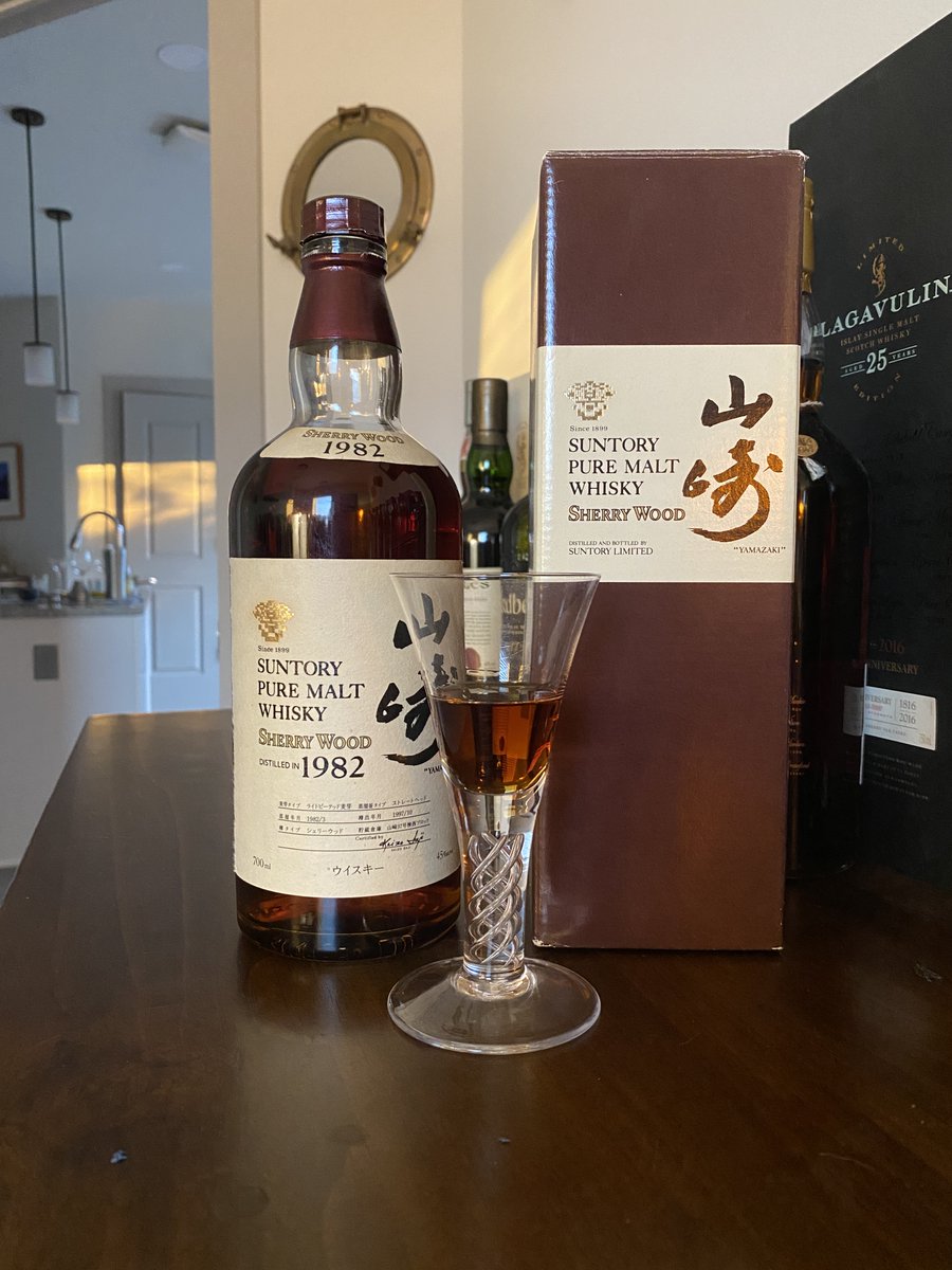 Birthday week celebration whisky #6 of 7. Popping the top on this beautiful Suntory Yamazaki Pure Malt Sherry Wood matured whisky, distilled in 1982 and bottled in 1997. Rich, seamless, and smartly bottled at 45%. A very special Japanese dram indeed. Cheers!