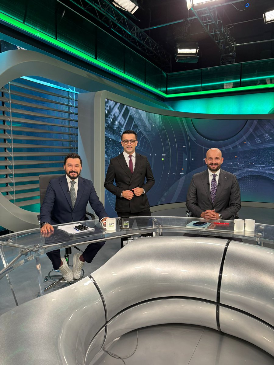 Aktüel Futbol Transfer'e başladık, bekleriz.
<a href="/etunaakdemir/">E. Tuna Akdemir</a> 
<a href="/senadok/">senad ok</a> 
<a href="/trtspor/">TRT Spor</a>