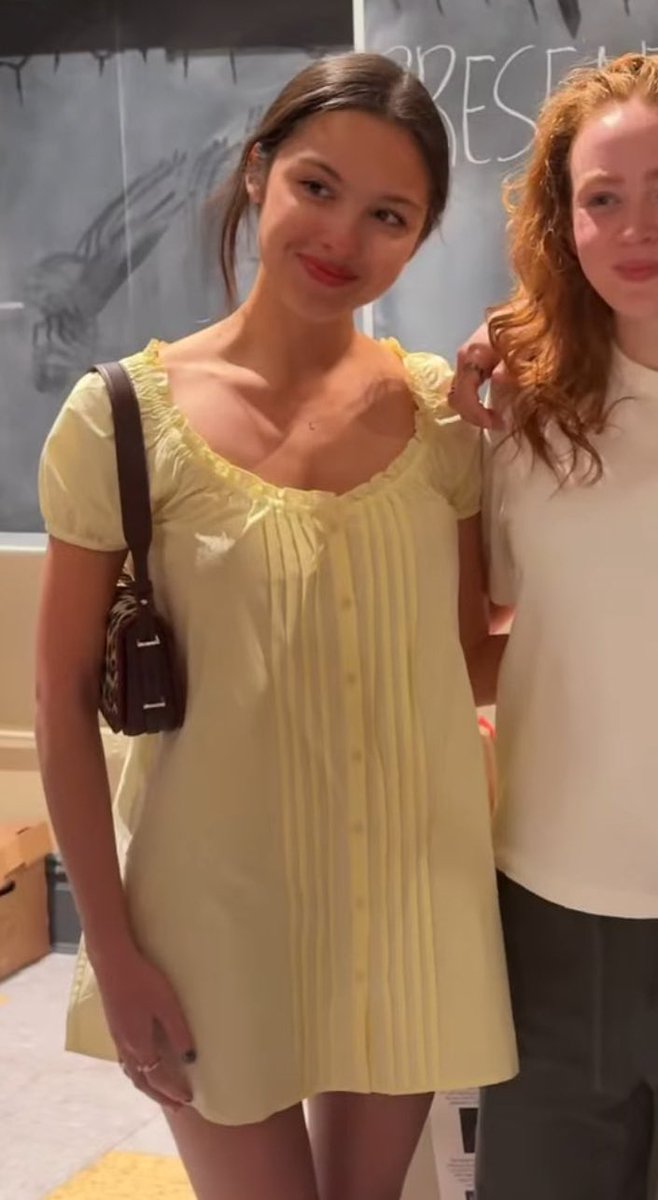 this outfit is so cute 💛