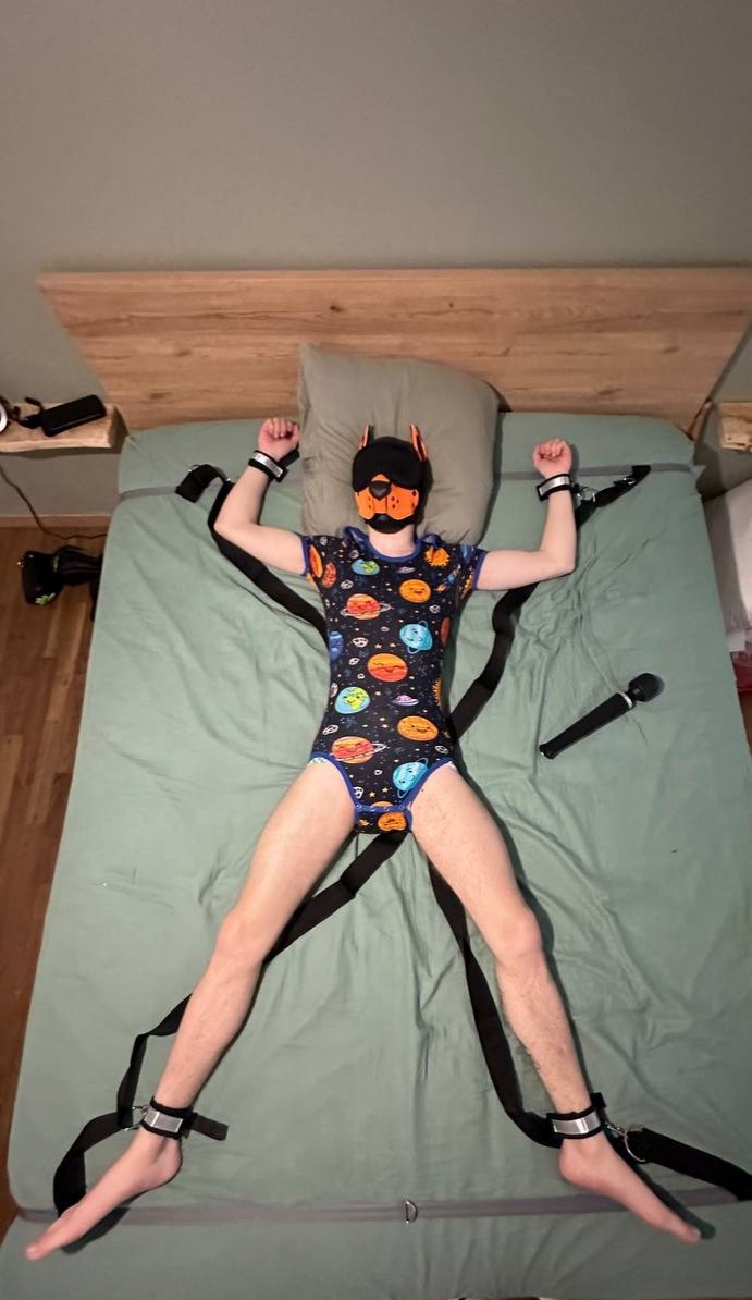 I just captured a little subby <a href="/Matsu0_sub/">Matsuo 🔜 travel</a> and of course I had some fun with him 😋😏

Who's the next subby one on the list ? 👀😏😈