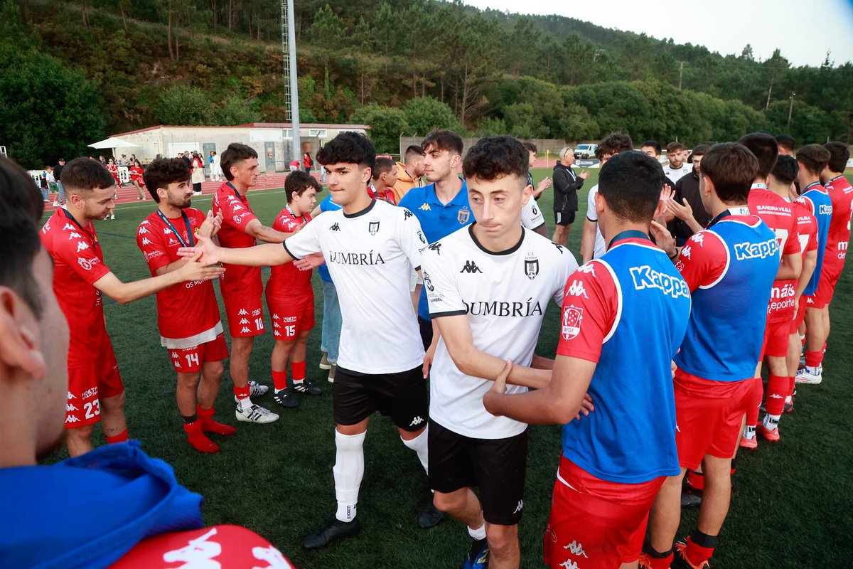 👨‍💻 𝑶 𝑫𝒖𝒎𝒃𝒓𝒊́𝒂 𝑪𝑭 𝒄𝒐𝒏𝒒𝒖𝒊𝒔𝒕𝒂 𝒂 𝑪𝒐𝒑𝒂 𝒅𝒂 𝑪𝒐𝒔𝒕𝒂

O <a href="/CFDUMBRIA1/">CF DUMBRIA</a> proclamouse en Cee campión da LX edición da Copa da Costa masculina tras derrotar ao Muxía CF na quenda de penaltis
 
➡️ CRÓNICA: futgal.es/pnfg/NNws_ShwN…