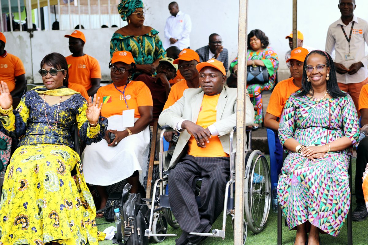 L'<a href="/CongoUnfpa/">UNFPA Congo</a> a remis des équipements à 20+ associations de personnes vivant avec #handicap pour renforcer leur dignité et promouvoir leur autonomie économique et sociale. Merci au <a href="/Aff_Sociales_CG/">Min. Affaires Sociales et Action Humanitaire</a> pour ce partenariat en faveur d’une société inclusive. #NeLaisserPersonneDeCôté