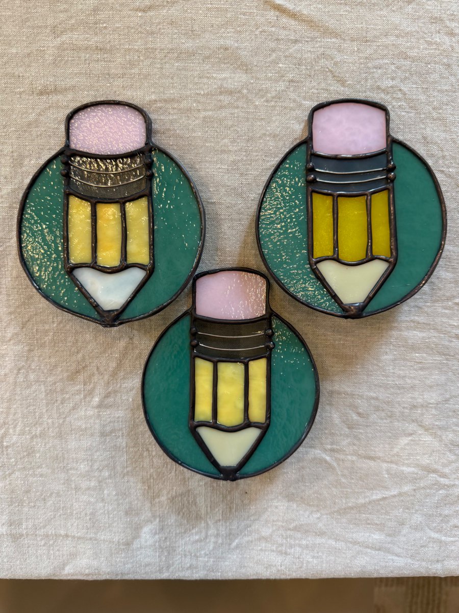 jaime_berry3's tweet image. Well friends, I officially have a side hustle! Kidlit writer by day, stained glass artist…also by day. I’ve made a few writerly things and would love to make more bookish stuff. You can check it out at backyardglassworks.com and/or follow my insta under the same name.❤️