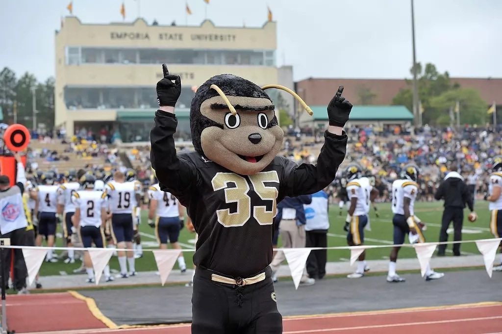 Jabrayan Richburg (@jabrayann) on Twitter photo emporia state offered‼️ <a href="/CoachMLoPo/">Michael LoPorto</a> <a href="/esuhornetsfb/">ESU Hornet Football</a> <a href="/CoachBaird_ESU/">Cole Baird</a> <a href="/CoachColeParker/">Coach Cole</a> <a href="/JUCOFFrenzy/">JUCO Football Frenzy</a> emporia state offered‼️ <a href="/CoachMLoPo/">Michael LoPorto</a> <a href="/esuhornetsfb/">ESU Hornet Football</a> <a href="/CoachBaird_ESU/">Cole Baird</a> <a href="/CoachColeParker/">Coach Cole</a> <a href="/JUCOFFrenzy/">JUCO Football Frenzy</a>