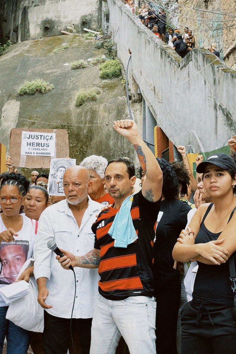 PerifaConnect's tweet image. PerifaConnection presente no Ato Justiça por Herus, acontecendo agora no Santo Amaro, Rio de Janeiro. 

JUSTIÇA POR HERUS! FAVELADO NÃO É BANDIDO!