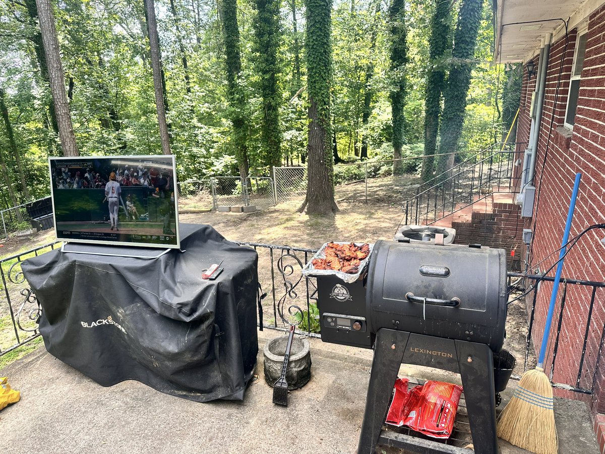 Seth Dutton (@dutton_sm) on Twitter photo Chicken thighs ✅
Prepping for paint ✅
Prepping the yard for 3.5 tons of rock to be delivered ✅
Waiting for the <a href="/okcthunder/">OKC THUNDER</a> to tip ⏳ Chicken thighs ✅
Prepping for paint ✅
Prepping the yard for 3.5 tons of rock to be delivered ✅
Waiting for the <a href="/okcthunder/">OKC THUNDER</a> to tip ⏳
