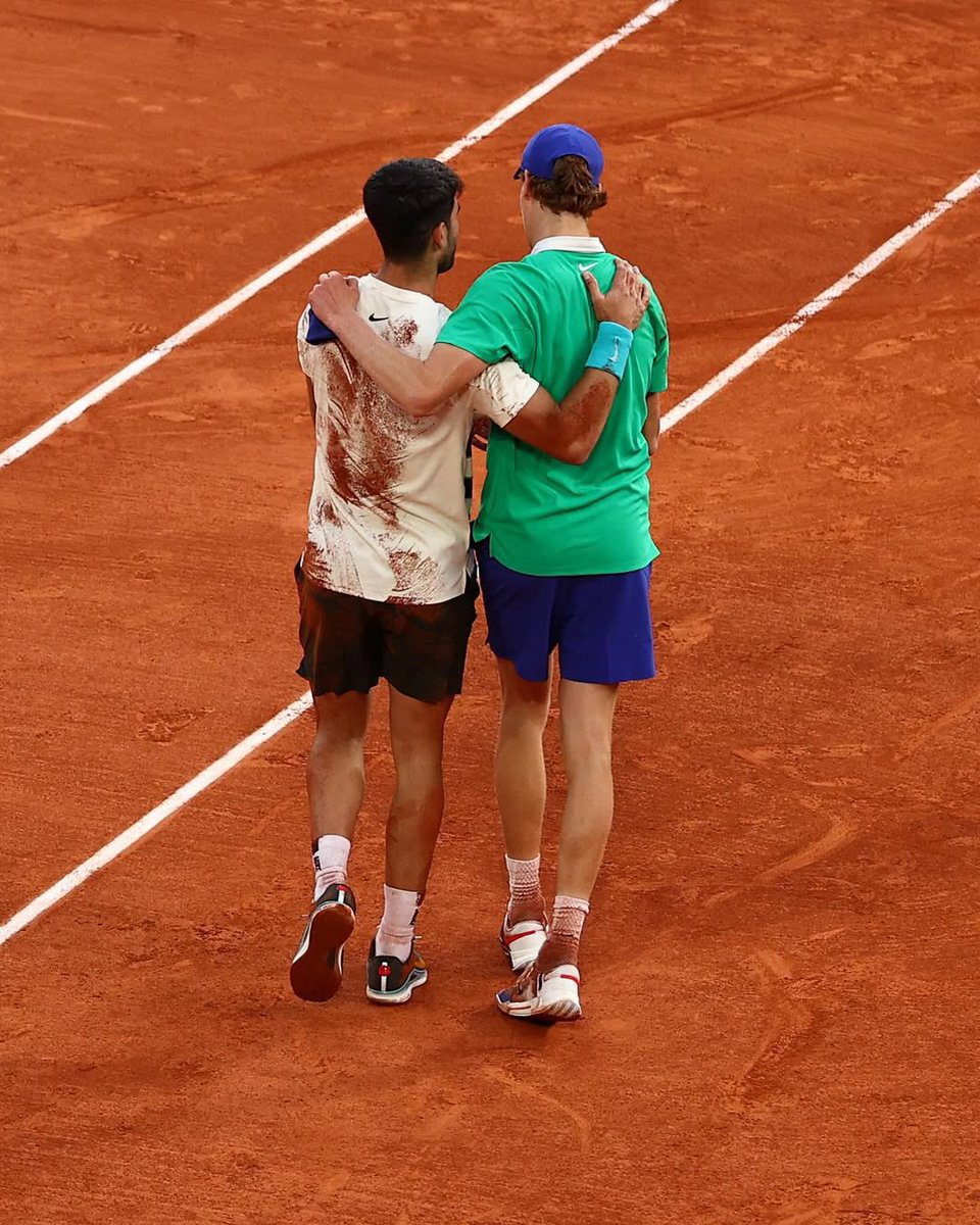 Épica final de <a href="/rolandgarros/">Roland-Garros</a> 🇫🇷

Felicitaciones <a href="/carlosalcaraz/">Carlos Alcaraz</a> y <a href="/janniksin/">Jannik Sinner</a>, impresionante el nivel al que jugaron 🤯

¡Gracias por tanto tenis! 🎾 👏🏻