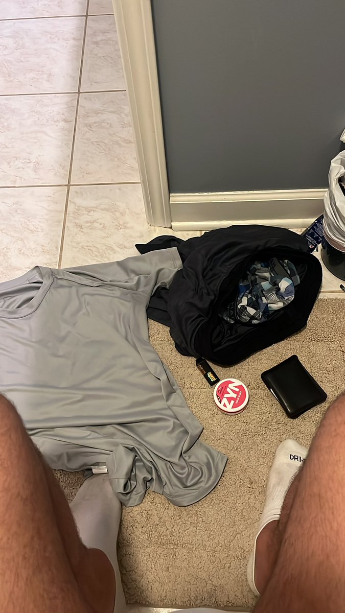 Shit got so intense I had to hit the yard sale on the toilet (yes I blacked out last night)