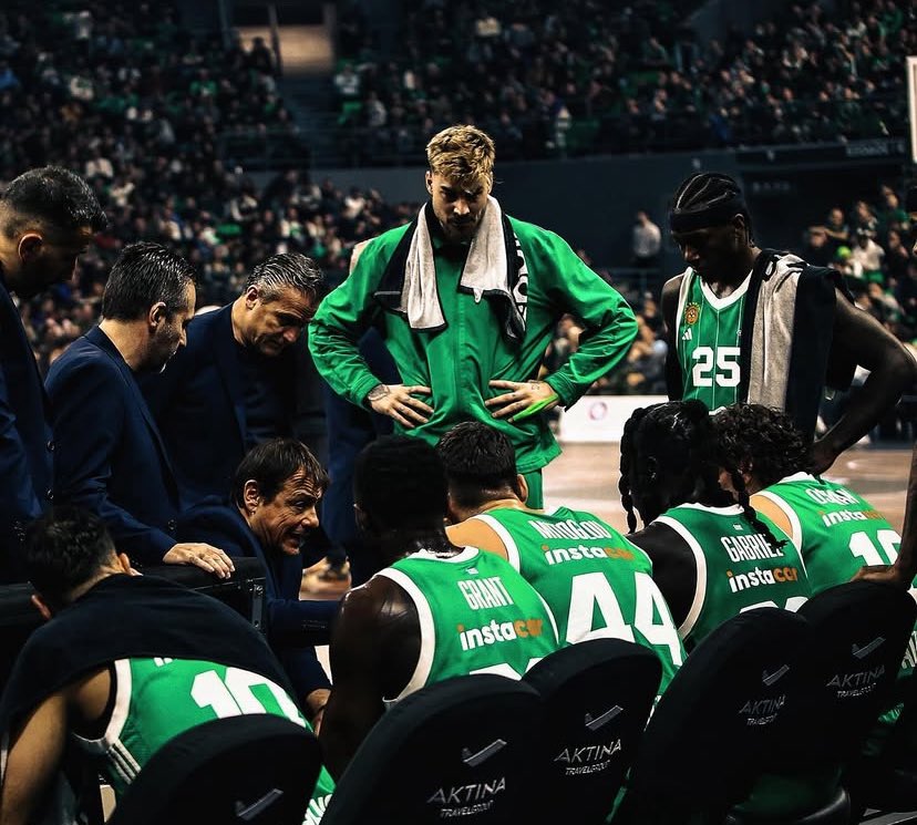 Η περυσινή χρονιά μας πέταξε στα ουράνια. Η φετινή μας αφήνει μια γλυκόπικρή γεύση, αλλά και πολλά μαθήματα, τα οποία πρέπει να διορθωθούν το καλοκαίρι.

Σας ευχαριστούμε για το ταξίδι και όλες τις στιγμές μάγκες. Θα γυρίσουμε πιο δυνατοί. ☘️💚

#paobc