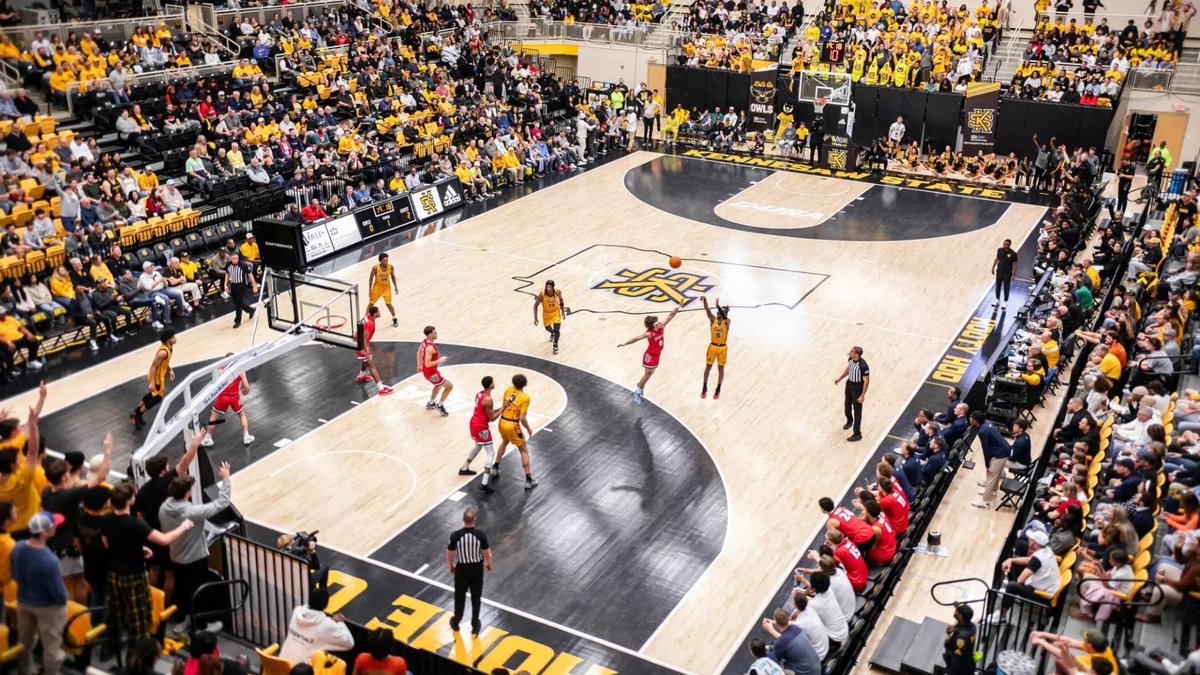 After a great talk with Coach Pettway i’m blessed to receive a D1 offer from Kennesaw St University #hootyhoo #AGTG