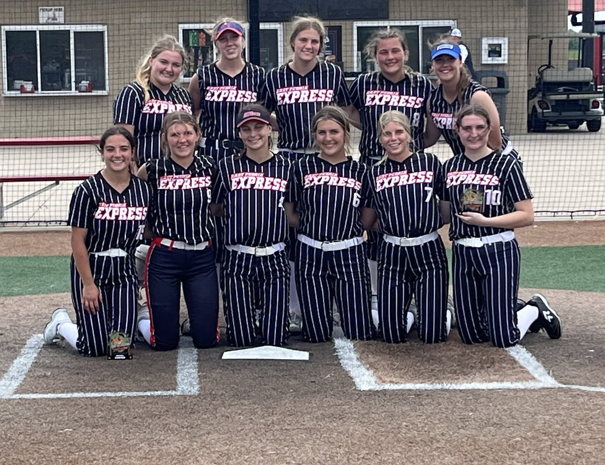 EP_Express_sfbl's tweet photo. Express take the Out Of School-Out Of Mind A-flight Championship with a 6-4 win 🏆
Leading hitters were Avery Smith and Laila Harris with 6 and Kayleigh Harr, Reagan McMenimen and Olivia Weldon with 5 in five games. Schyer Meinders and Hannah Thomas each had ✌️wins in the circle! https://t.co/bdIT4YktMC