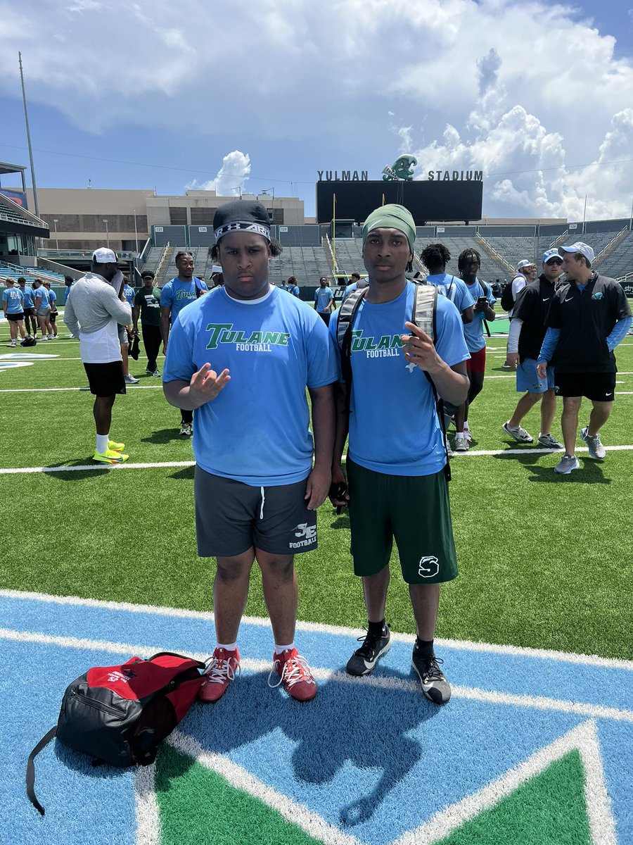 had a great day at tulane football camp! <a href="/GreenWaveFB/">Tulane Football</a> <a href="/CoachJonSumrall/">Jon Sumrall</a> #4300