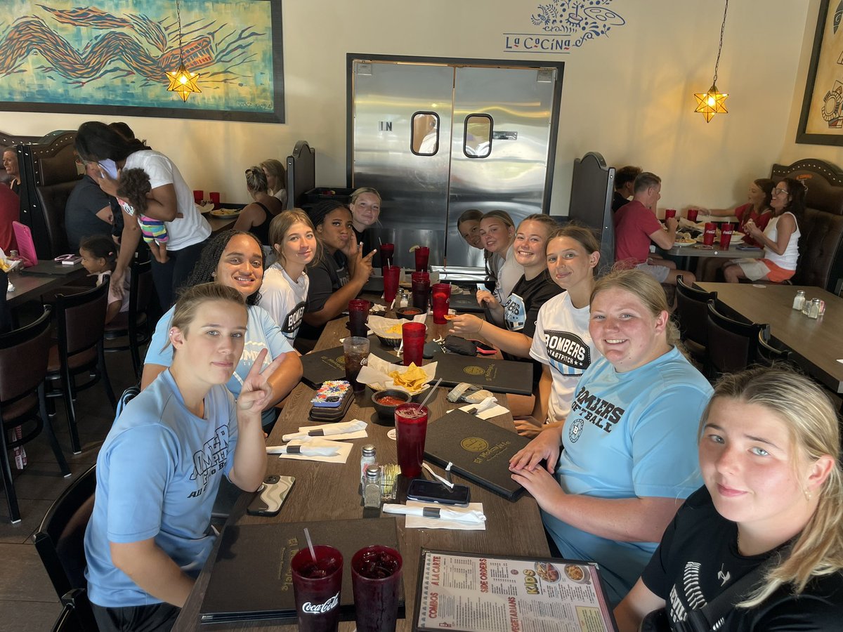 Tennessee Bombers 07 Gold-Clark tweet media