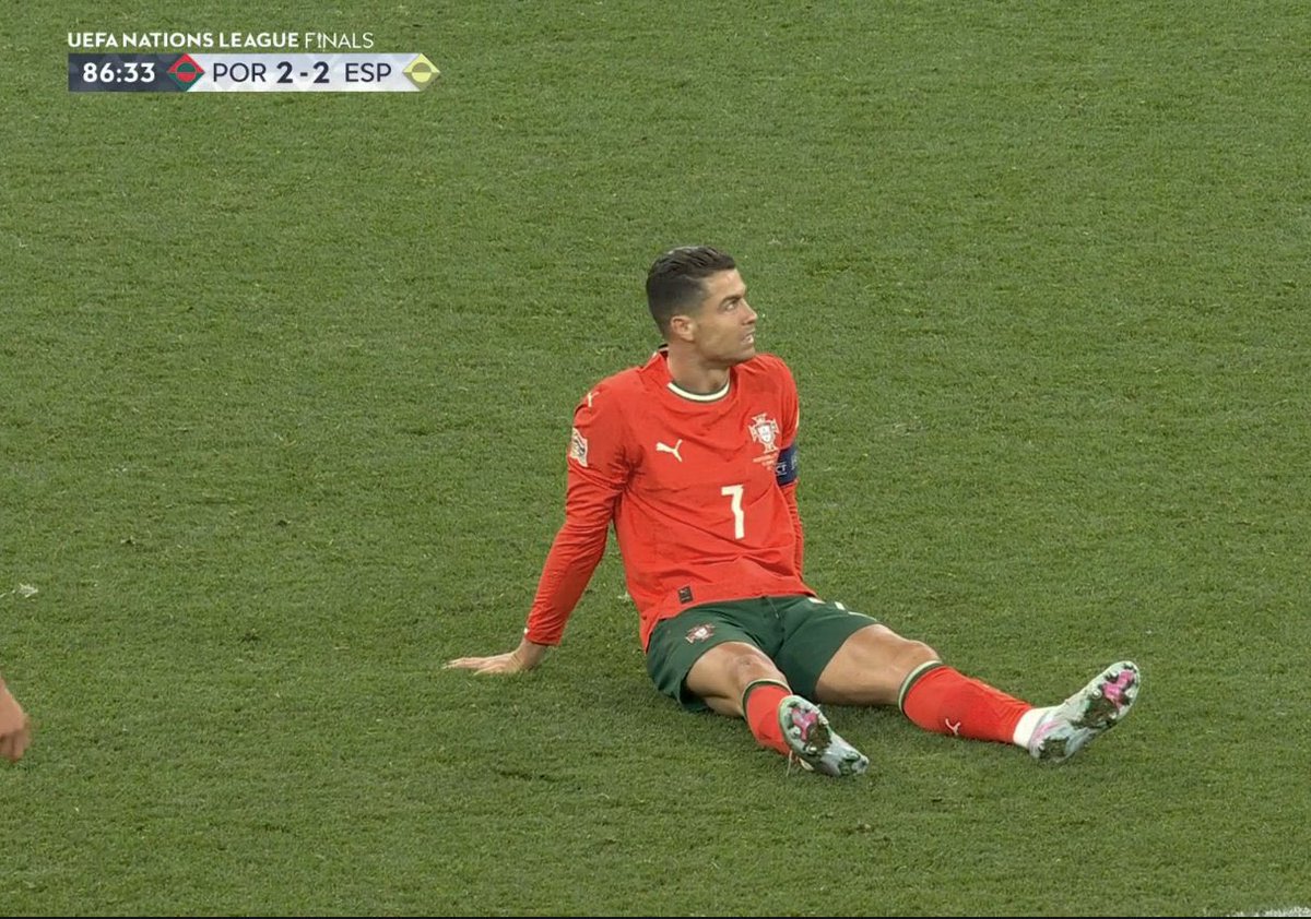 No fim das contas, ele não é um robô. Uma hora o corpo cobra a conta. 40 anos e fez sua parte. 

Gigante, Cristiano