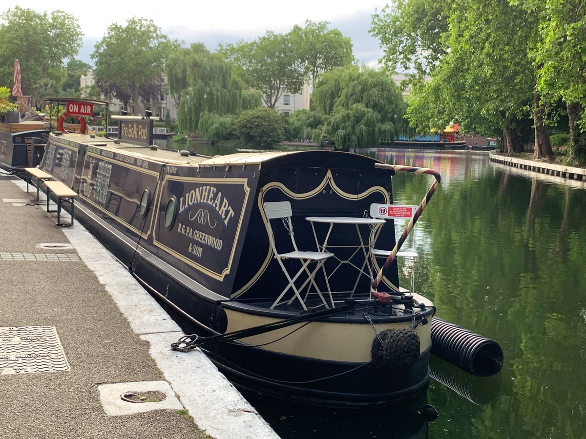 AlinaPolo's tweet photo. Happy Sunday evening
From Little Venice π
#TheBoatPod #OnAir #RadioSation #LittleVenice #London https://t.co/LVkwMx92z0