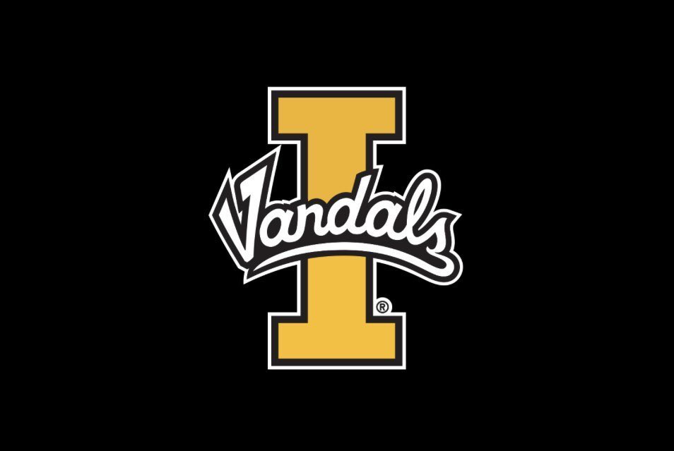 jack_ellis3_'s tweet photo. After a great camp and conversation with @CoachTFord I am blessed and honored to receive a full-ride scholarship offer from the University of Idaho! https://t.co/etGQ3dlLqj