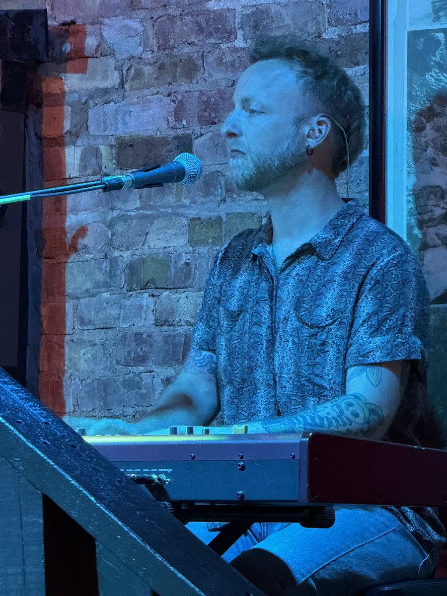 GeorgeBaker96's tweet image. Ya don’t need reminding but Never miss a Sunday show esp @Showboat_Saloon Jah bless Chicago Farmer n the Fieldnotes