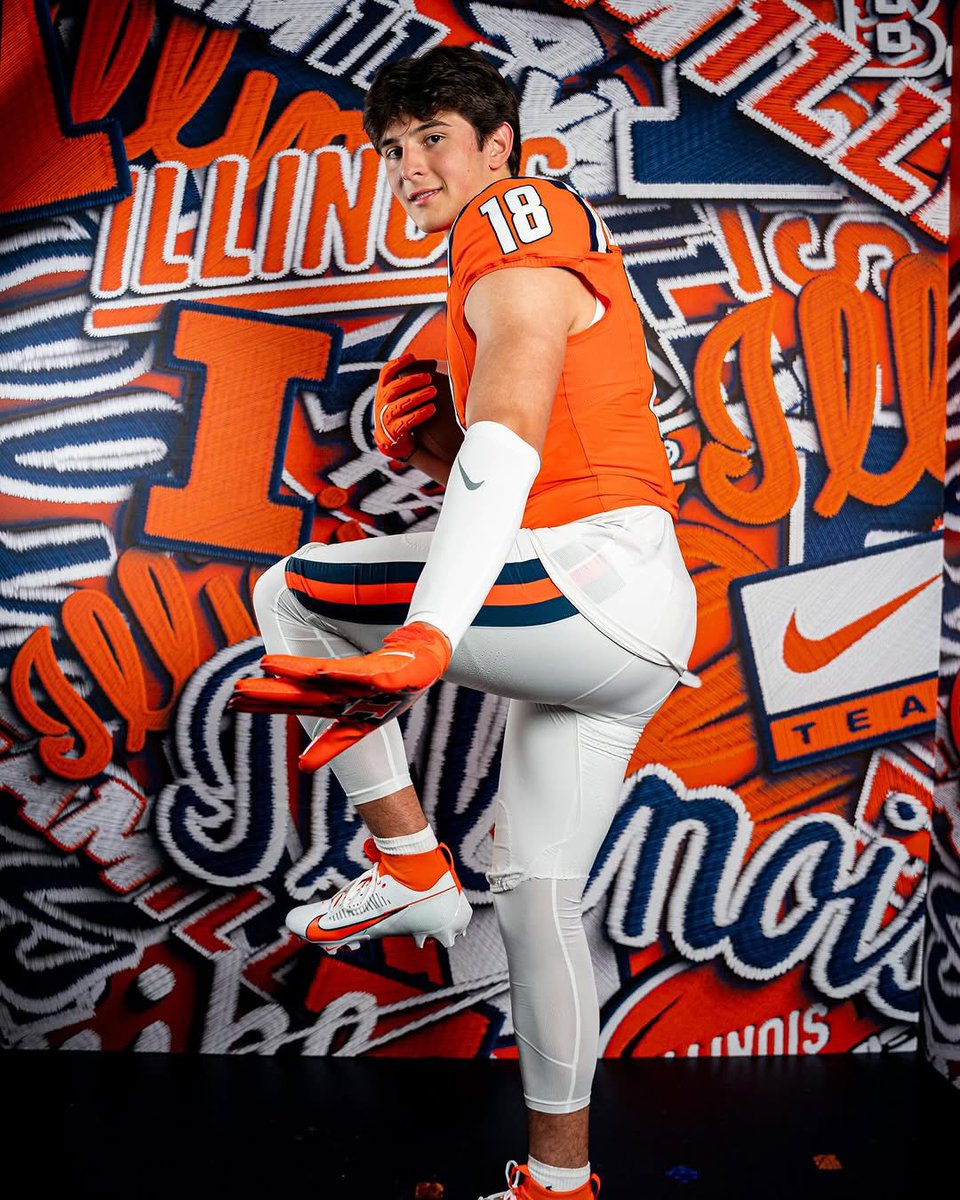 Chief Oskee (@chiefoskee) on Twitter photo JC Anderson 217's very own 🔶️🔷️
#Illini Nation, let <a href="/jcanderson34/">JC Anderson</a> know how much you want him to stay 🏠
#famILLy | #HTTO | <a href="/IlliniFootball/">Illinois Football</a> JC Anderson 217's very own 🔶️🔷️
#Illini Nation, let <a href="/jcanderson34/">JC Anderson</a> know how much you want him to stay 🏠
#famILLy | #HTTO | <a href="/IlliniFootball/">Illinois Football</a>