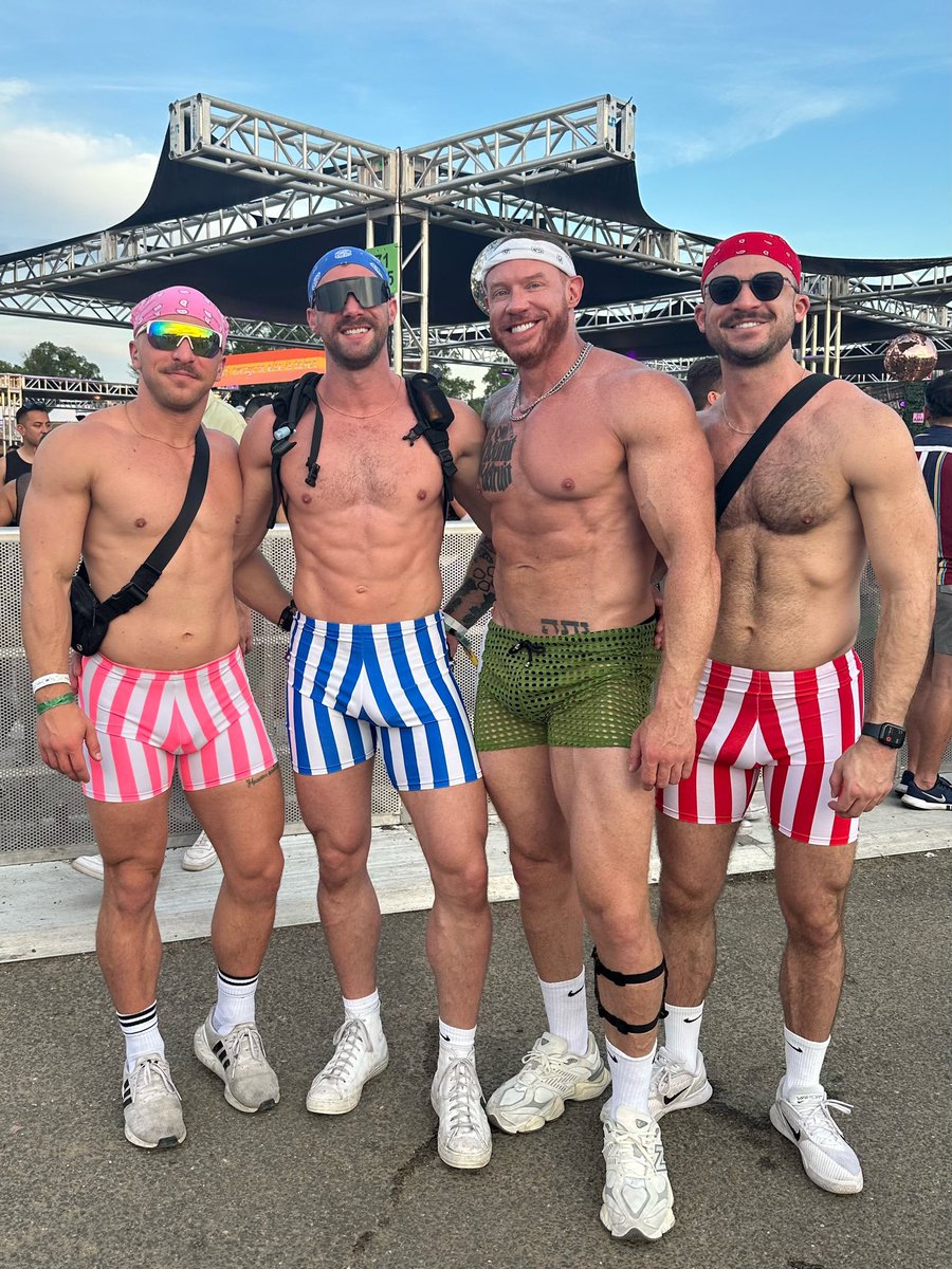 world pride shenanigans 😈<a href="/EddieBurkeX/">Eddie Burke</a> <a href="/BuzzyslUT/">Bandana Bandit</a>