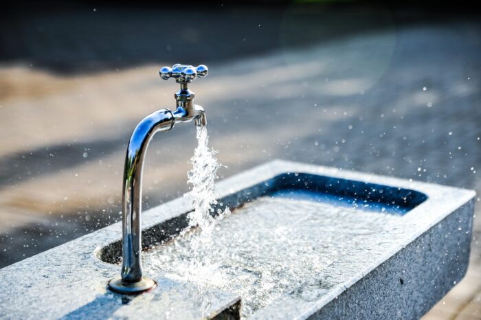 Falla en acueducto provoca corte de agua en Moravia, Goicoechea y Tibás y se realizarán racionamientos por tres días goo.su/yum0I9Z #NM935