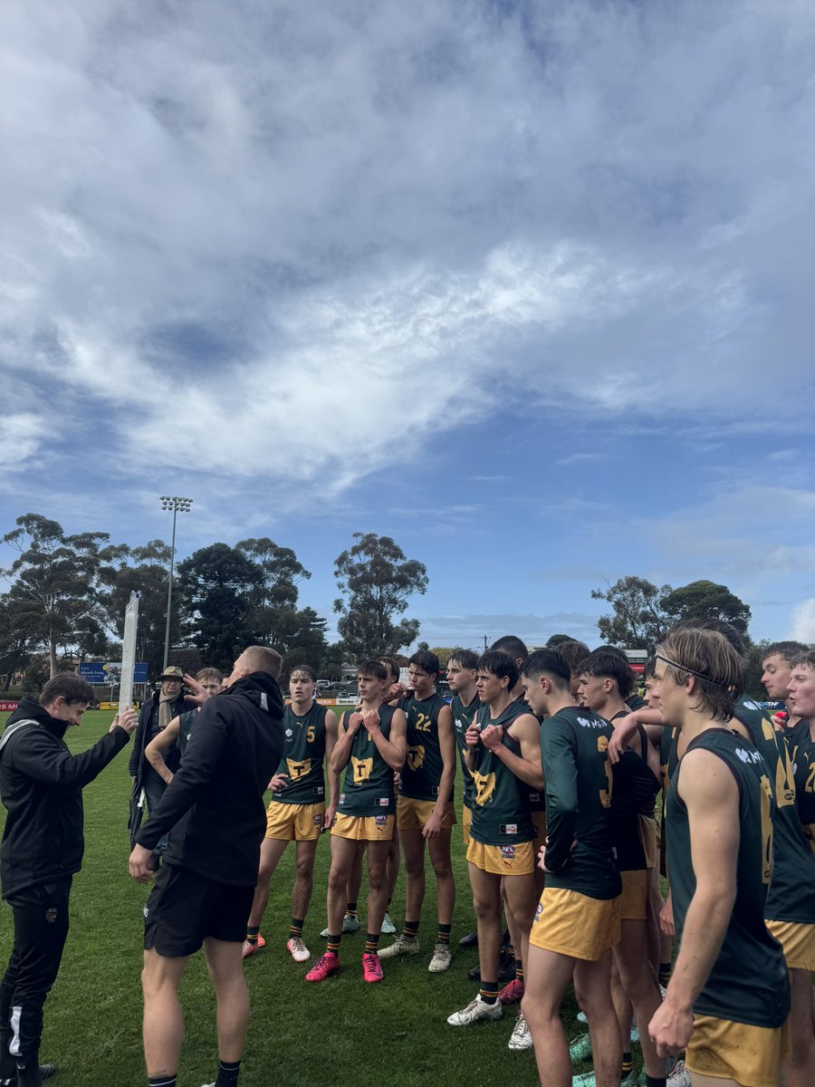 U16 BOYS THREE QUARTER TIME | Max Gulliver now has 4 goals from the midfield, while Ethan Clemons has been impressive shifting the ball from the defensive with 6 rebound 50s.

TASMANIA 13.8.86 v NT 4.1.25