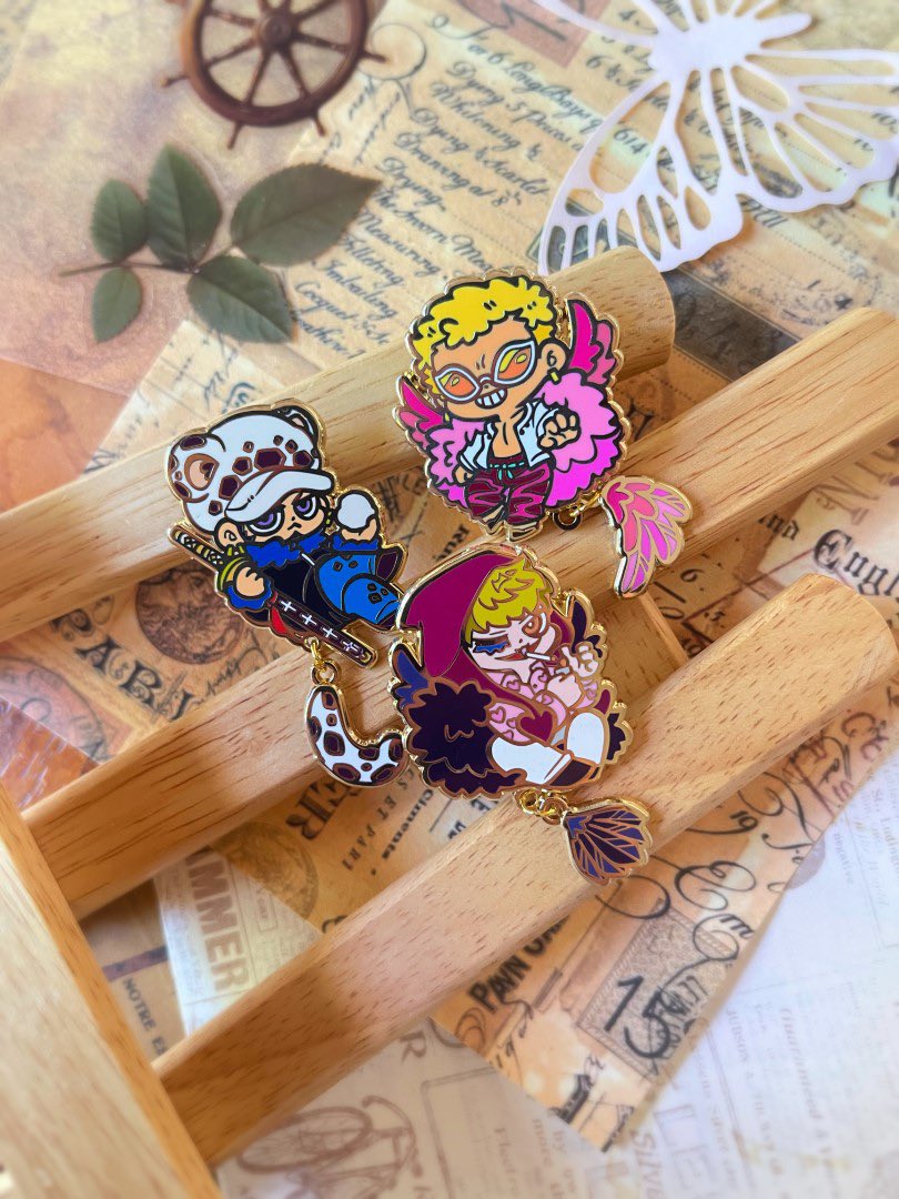 Nominno_rice's tweet image. #ONEPIECE Dangle Pins are now available for Pre-Order ٩( ᐛ )و