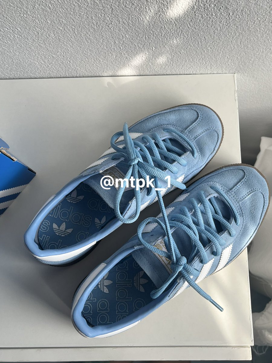 3september_iwa's tweet photo. ส่งต่อรองเท้าadidas Spezial สีฟ้าา🩵🤍
🫐Size 7 us (เท้า 39-40ใส่ได้) กล่องครบ
🫐ส่งต่อ 3,300 รวมส่งคับบ
🫐ใส่ไปคาเฟ่ 2 ครั้งถ้วนนน🩴#ส่งต่อเสื้อผ้า #ส่งต่อเสื้อมือสอง #ส่งต่อเสื้อผ้ามือ2 #ส่งต่อadidas #ส่งต่อรองเท้า #ส่งต่อspezial #adiddasspezial #ส่งต่อรองเท้าadidas https://t.co/NlLg5ZR4wI