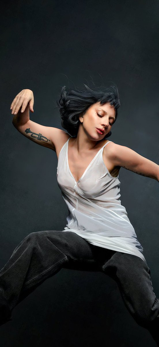 Iadygrga's tweet photo. Lady Gaga in jeans makes me feel things https://t.co/NIY8PHo452