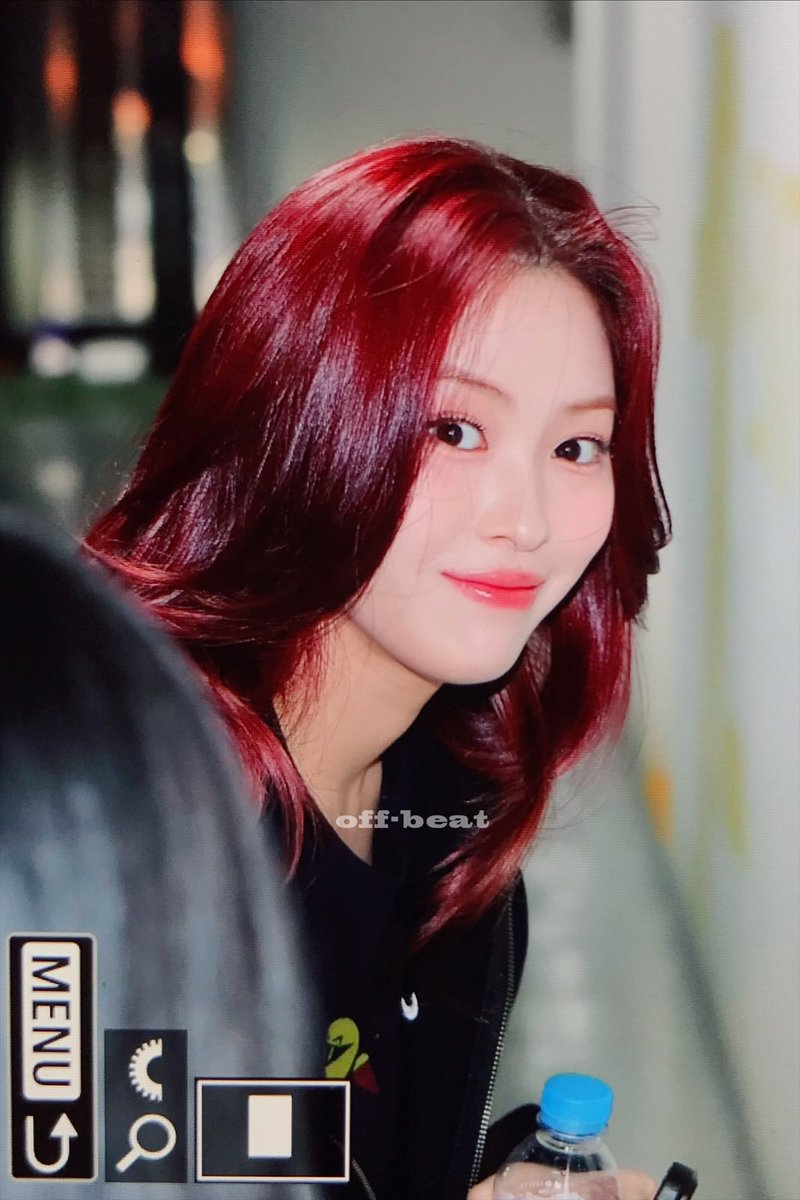250609 껄스윌비껄스윌비 #ITZY #있지 #RYUJIN #류진 <a href="/ITZYofficial/">ITZY</a>