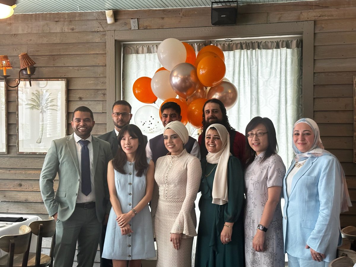 AAMDPath's tweet image. And finally graduated. Thanks to my lovely wife and great colleagues.

Many thanks to @UTHoustonPath