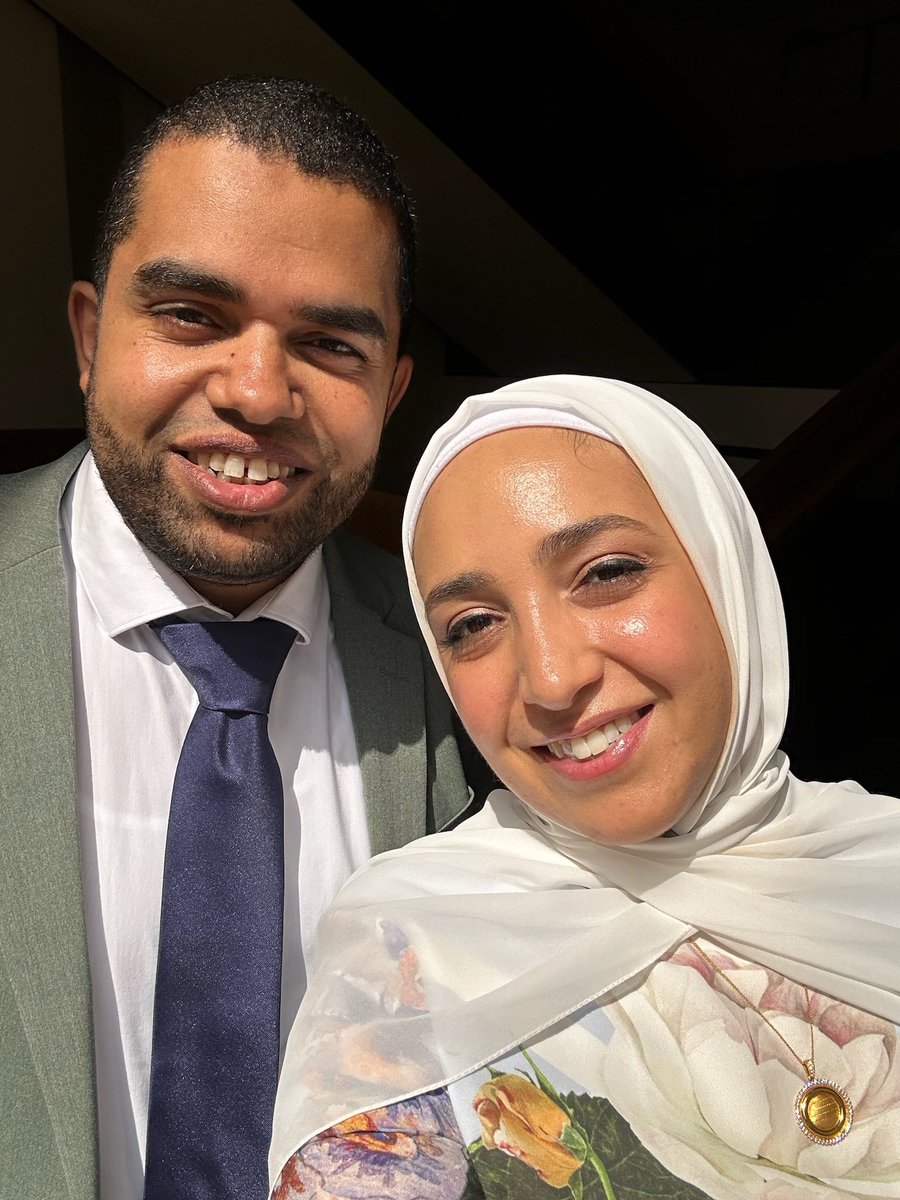 AAMDPath's tweet image. And finally graduated. Thanks to my lovely wife and great colleagues.

Many thanks to @UTHoustonPath