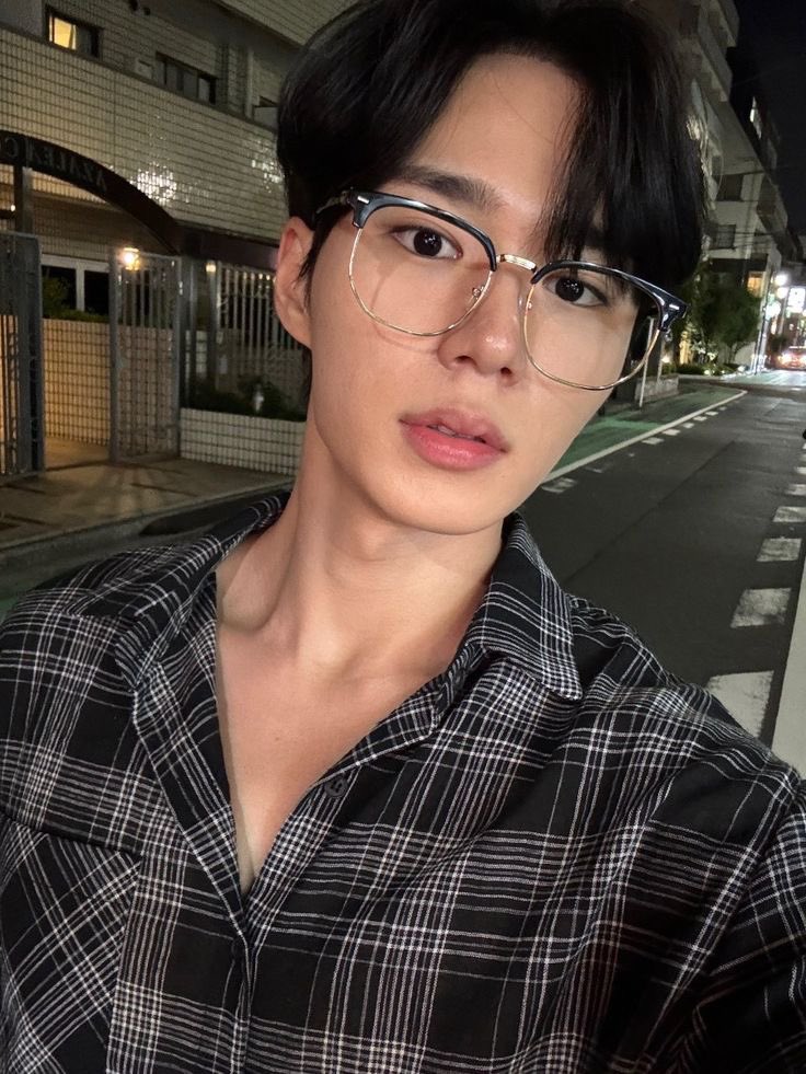 In_Seinee's tweet photo. GOOD MORNING PEOPLE! I’m here to start campaigning for JUNSEO for boys planet 2 - number 17. GUYS PLEASE HAHA especially to those fan of secret relationship. I PAG DEBUT N’YO TOH. 😭

#Boysplanet2 #Junseo #number17 #SecretRelationship https://t.co/4Yhi0Z22Hy