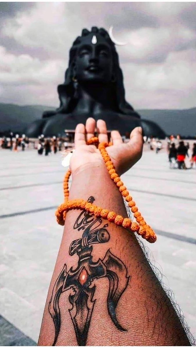 चल रही हूँ धूप में तो महाकाल तेरी छाया है
शरण है तेरी सच्ची बाकी तो सब मोह माया है !
हर हर महादेव 🙏
सुप्रभात 🌻
#GoodMorningEveryone