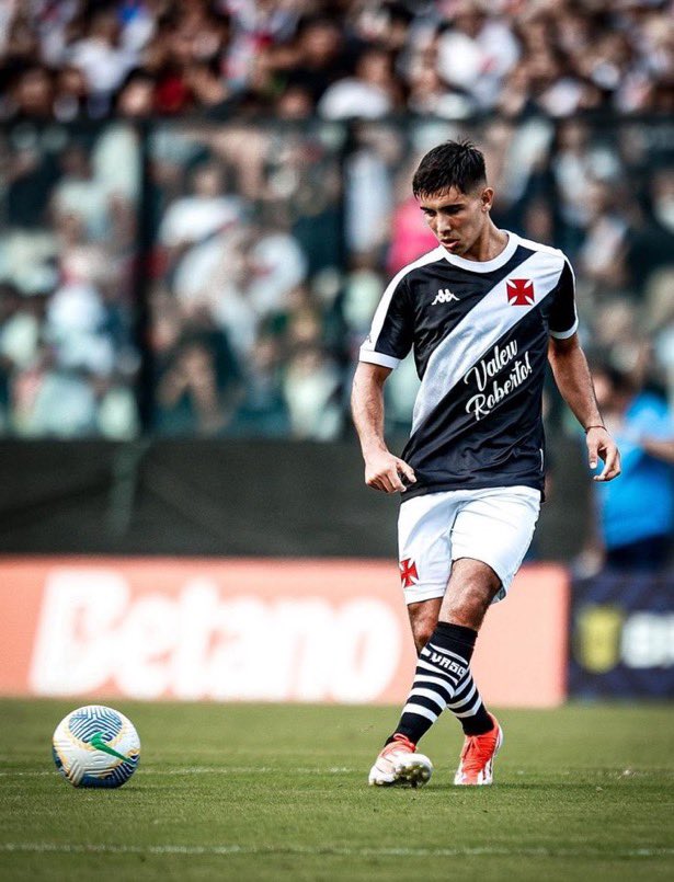 Proyecto Academia tweet media