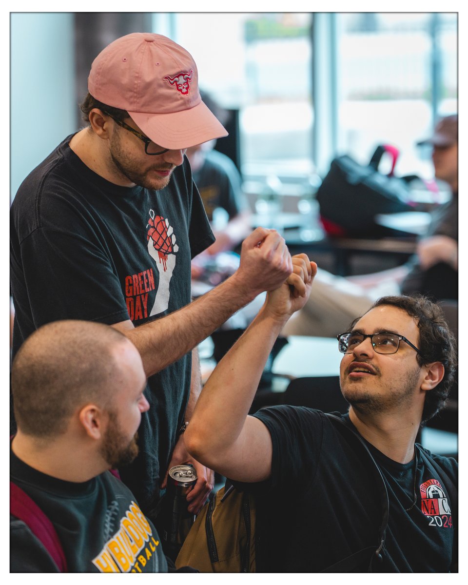 📸 @Fragadelphia Jersey #8 ended at 4am. Thanks guys... here are the photos✌️

JLimaPhotos.pixieset.com/fragjersey8/