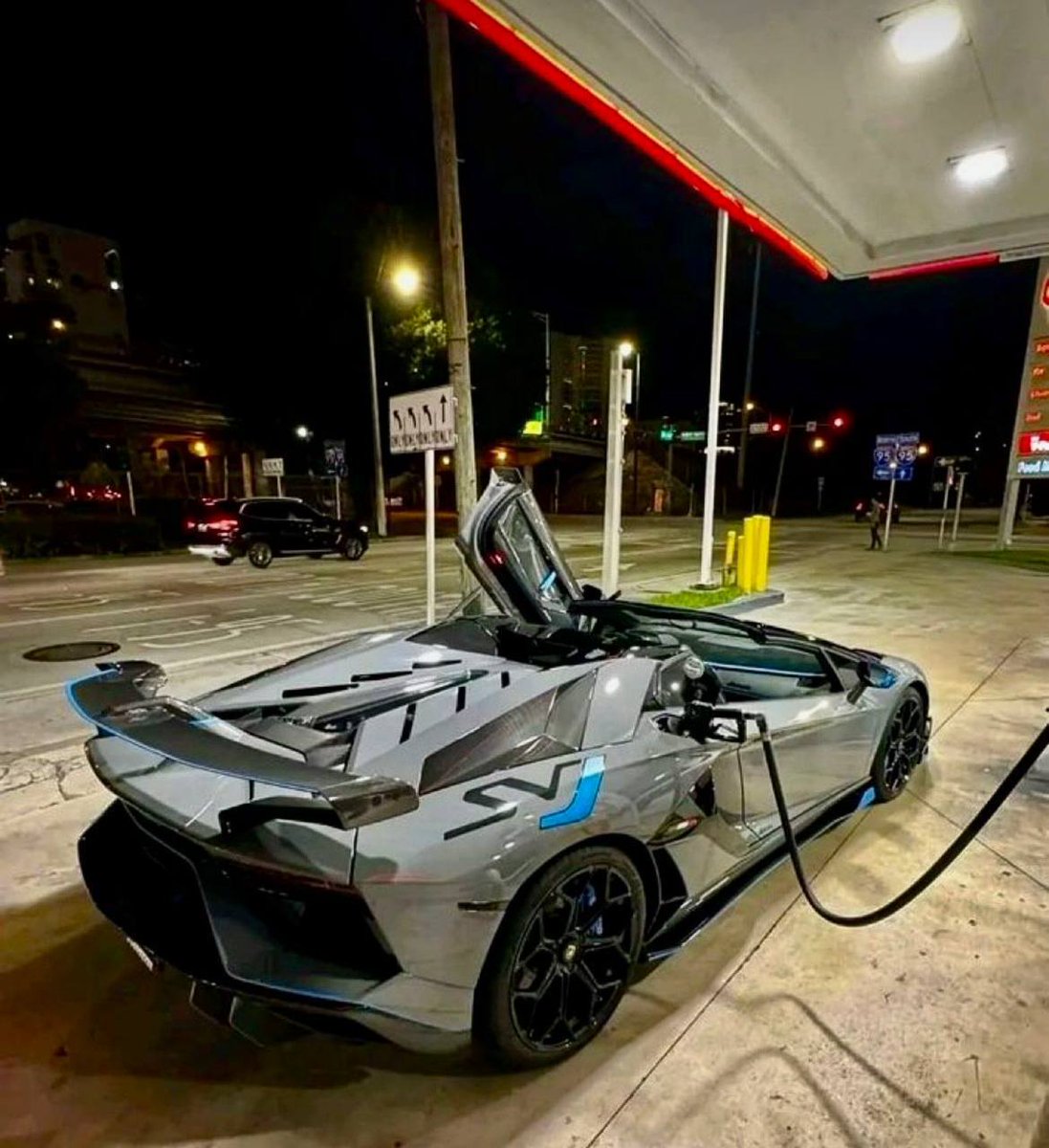 TheShowcasePro's tweet image. wizard here hey xd