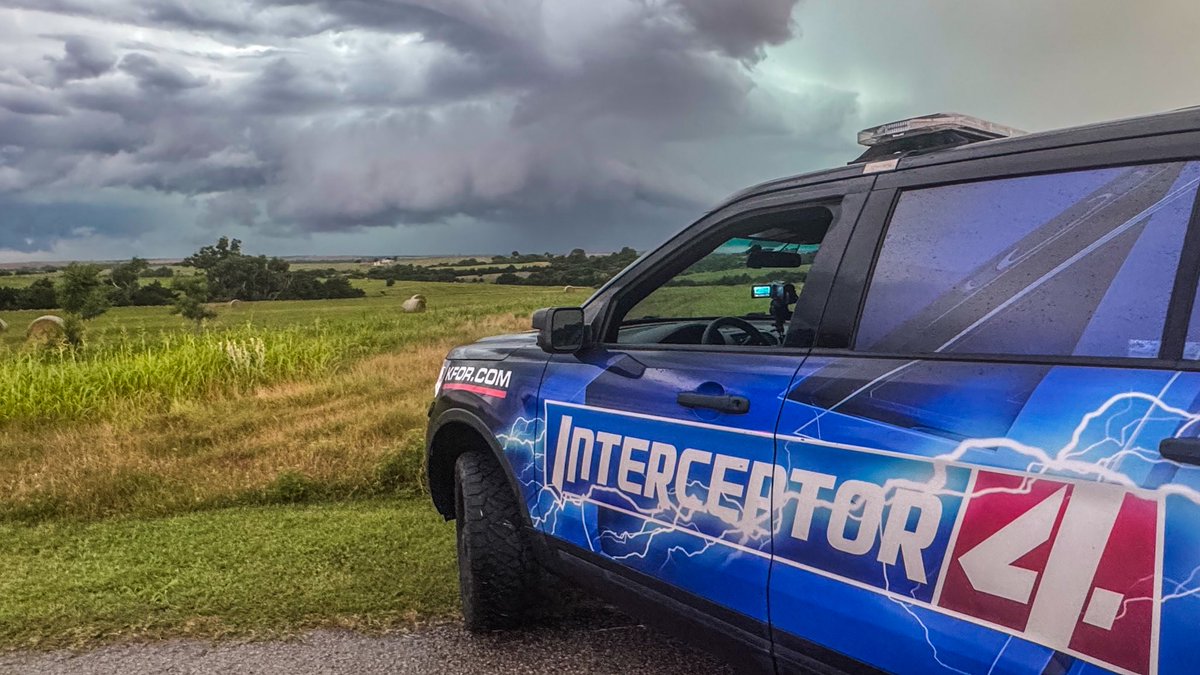 Out chasing storms tonight.   This was a tornado warned storm near Geary, Ok. #okwx