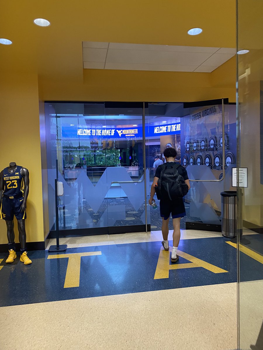 levi lewis tweet media