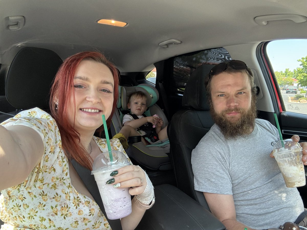 Larisa🇺🇸 tweet media